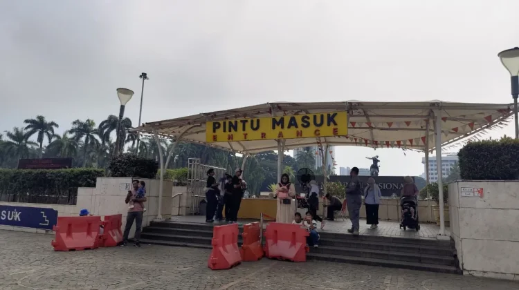 Monas Jadi Pilihan Wisata Masyarakat saat Libur Panjang Kenaikan Yesus Kristus