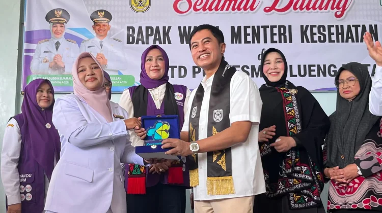 Wamenkes Tinjau Layanan Imunisasi di Banda Aceh, Dorong Penurunan Anak Zero Dose