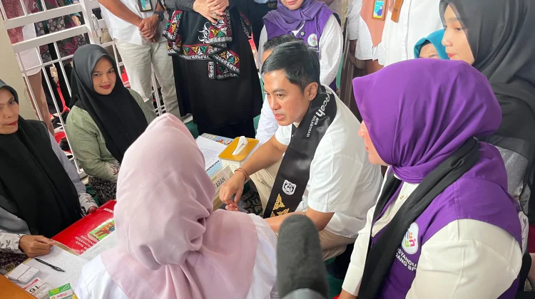 Wamenkes Tinjau Layanan Imunisasi di Banda Aceh, Dorong Penurunan Anak Zero Dose