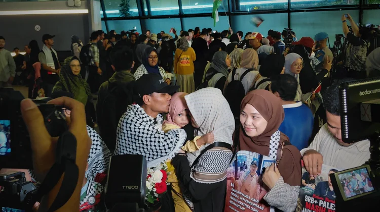Sembilan WNI Relawan Global Sumud Flotilla Tiba di Tanah Air
