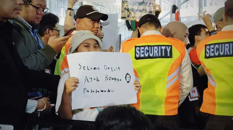 Sembilan WNI Relawan Global Sumud Flotilla Tiba di Tanah Air
