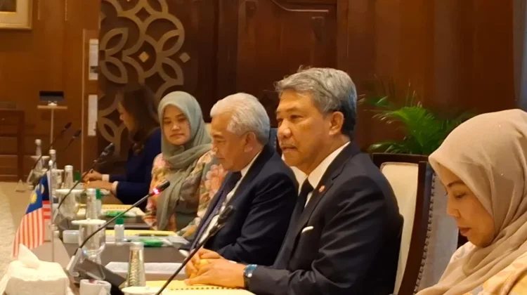 Menlu RI-Malaysia Gelar Pertemuan Komisi Gabungan di Jakarta setelah 8 Tahun
