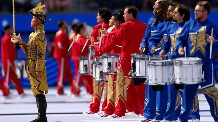 Gemerlap Pembukaan Piala Dunia di Los Angeles, Dunia Terkesima