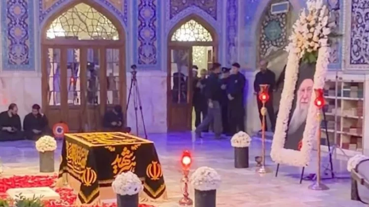 Menlu RI Berikan Penghormatan Terakhir ke Ayatollah Ali Khamenei di Mashhad