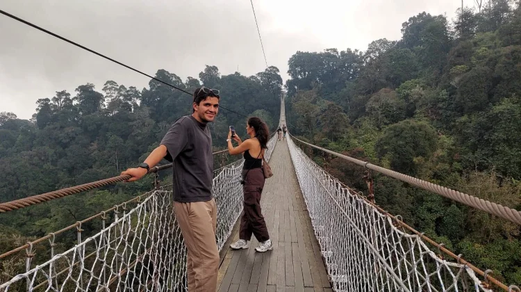 Menikmati Keindahan Bukit Rengganis, Wisata Alam Hits Penuh Pesona