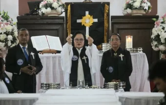 Jumat Agung Bermakna, Jemaat Bersatu dalam Perjamuan Kudus