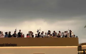 Serunya Plane Spotting, Warga Antusias Saksikan Lalu Lintas Pesawat