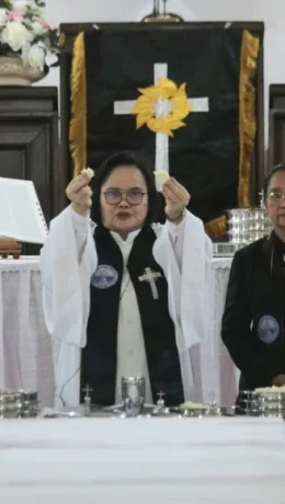 Jumat Agung Bermakna, Jemaat Bersatu dalam Perjamuan Kudus