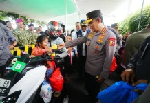 Tinjau Pelabuhan Bakauheni, Kapolri Pastikan Perjalanan Pemudik Aman dan Lancar