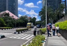 Penerapan WFH Perdana, Aktivitas di Kawasan Sudirman-SCBD Tetap Normal