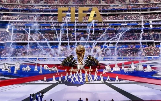 Gemerlap Pembukaan Piala Dunia di Los Angeles, Dunia Terkesima