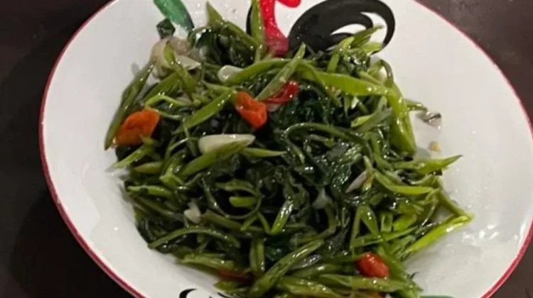 Resep Memasak Tumis Kangkung agar Tetap Hijau