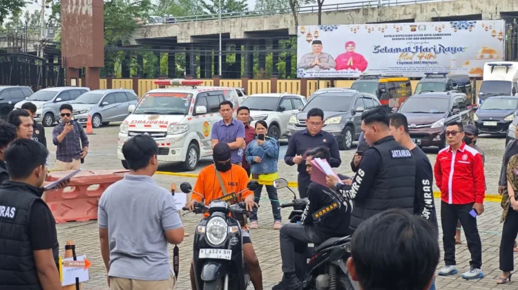 Rekontruksi Kasus Penikaman di Gunung Manggah yang Menewaskan Seorang Pria