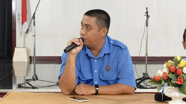 Kunjungan anak - anak Taman Kanak- kanak  Islami Cahaya Tauhid ke RRI Samarinda