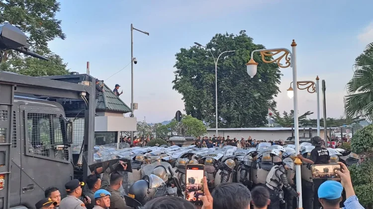Situasi Terkini Demo 214 di Samarinda
