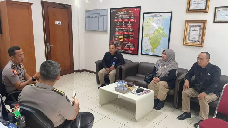 Silaturahmi Kepala RRI Samarinda bersama Humas Polda Kaltim
