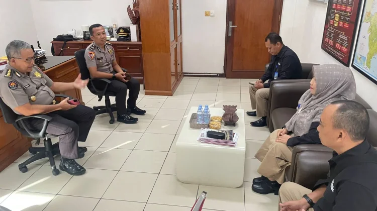 Silaturahmi Kepala RRI Samarinda bersama Humas Polda Kaltim