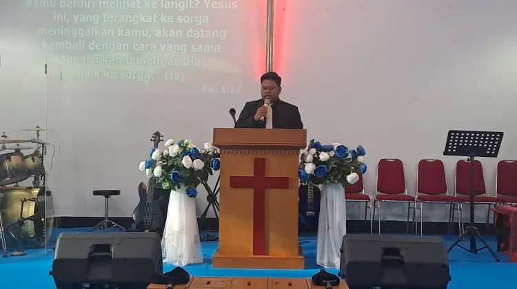 Suasana Ibadah Kenaikan Yesus Kristus di GPdI Temindung Samarinda