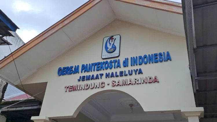 Suasana Ibadah Kenaikan Yesus Kristus di GPdI Temindung Samarinda