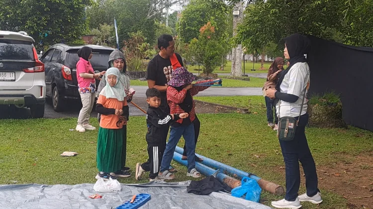 Suasana Festival Kampung Dongeng Etam “Merajut Cerita, Menguatkan Keluarga"