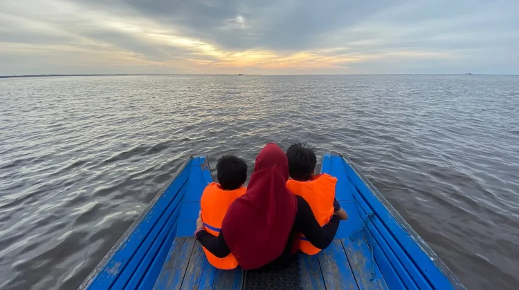 Berburu Pesut Mahakam di Desa Pela, Wisata Unggulan yang Tarik Minat Pengunjung