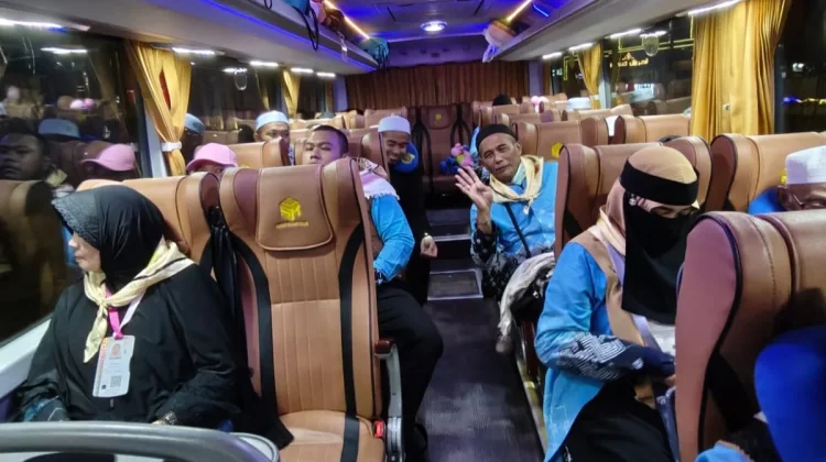 Kepulangan Kloter BPN 4 Dari Tanah Suci Berjalan Lancar, 360 Jemaah Pulang Lengkap