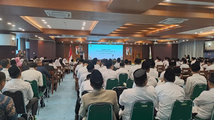 Waketum MUI Kukuhkan Pengurus MUI Kaltim Masa Bakti 2025-2030