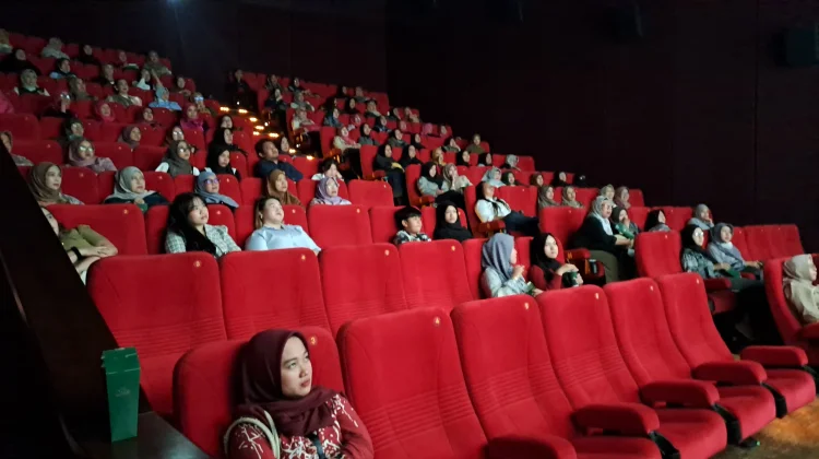 Edukasi Cegah KDRT, DP3A Kaltim Gandeng TP-PKK Gelar Nobar Film Suamiku Lukaku