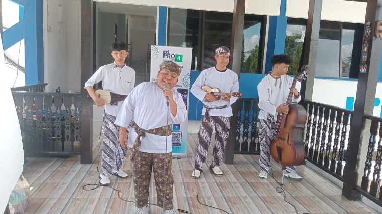 Kesenian Daerah Tingkilan Tepian Mahakam