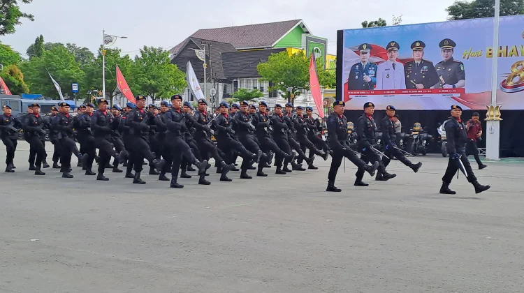 Suasana Upacara Peringatan Hari Bhayangkara ke-80 di GOR Segiri Samarinda