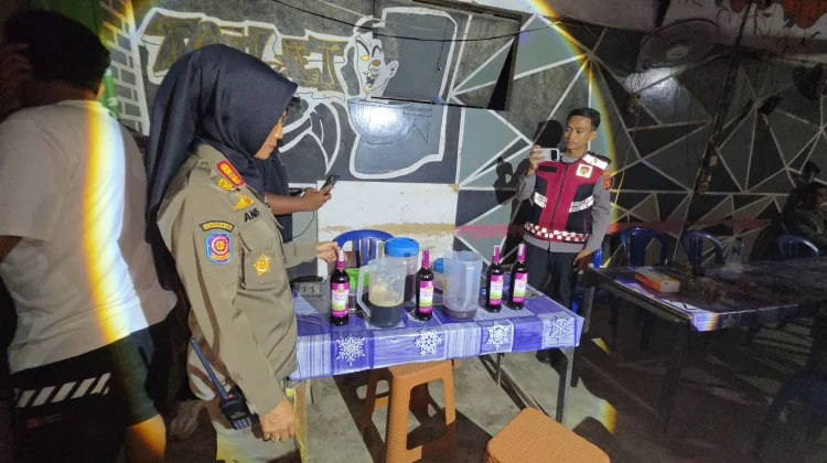 Satpol PP Samarinda Amankan Anjal dan Gepeng dan Sita Miras Oplosan