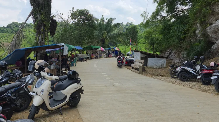 Menjelajah Goa Batu Gelap, Wisata Alam di Desa Sukamaju Tenggarong Seberang