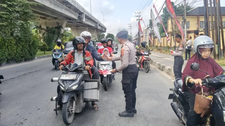 Polresta Samarinda Tebar Semangat Merah Putih jelang Kemerdekaan ke-81 RI