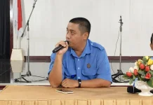 Kunjungan anak - anak Taman Kanak- kanak  Islami Cahaya Tauhid ke RRI Samarinda