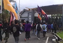Situasi Demo 214 Jilid Dua di Kantor DPRD Kaltim