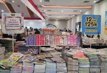 Antusiasme Warga Ramaikan Gudang Buku Keliling di Samarinda