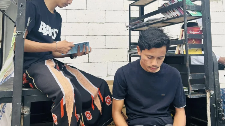 Keseruan Ngabuburit di Bazar Literasi Sampang