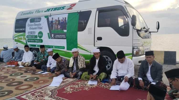 Mendung Warnai Pemantauan Hilal di Pelabuhan Taddan Sampang