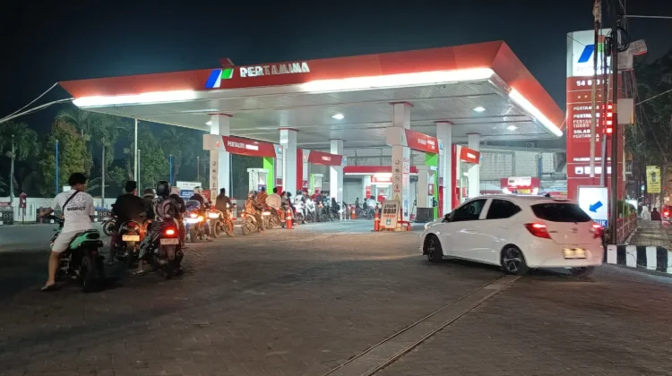 Malam Takbiran, SPBU Jalur Selatan Madura Terpantau Lengang