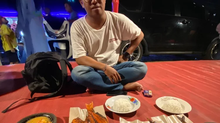 Warung Ikan Bakar di Sumenep Diserbu Pemudik