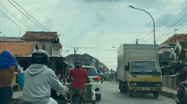 Kemacetan di Jalur Nasional Sampang