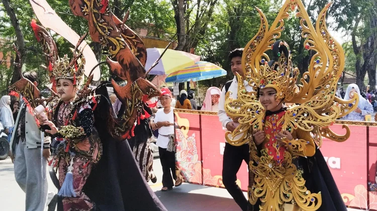 Kemeriahan Karnaval Simfoni Nusantara Sabilillah Sampang
