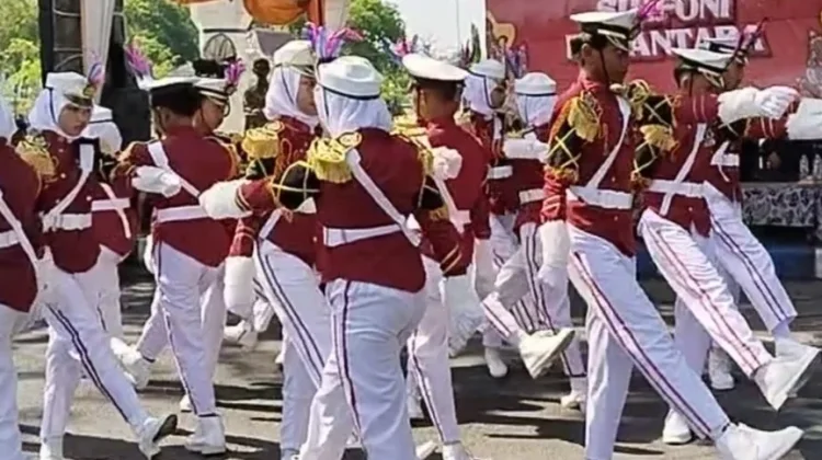 Kemeriahan Karnaval Simfoni Nusantara Sabilillah Sampang