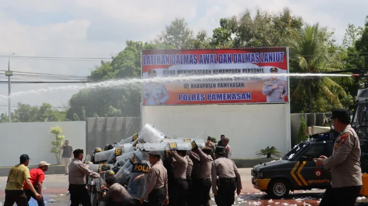 Latkatpuan Polres Pamekasan Antisipasi Eskalasi Massa