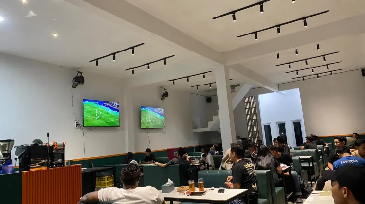 Antusiasme Warga Sumenep Nobar Piala Dunia 2026