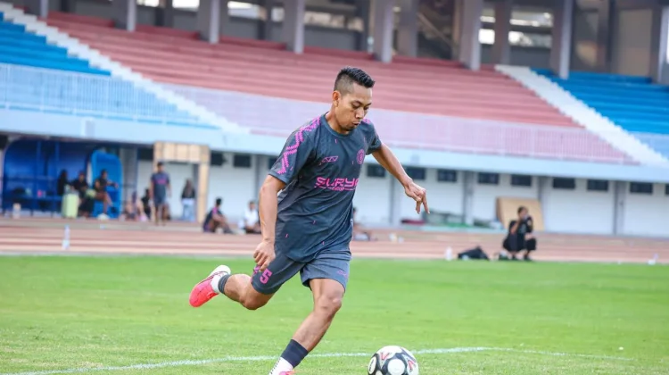 Keseruan HN FC Fun Football di Stadion Mandala Krida
