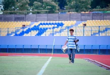 Fotografer Fun Football Naik Daun