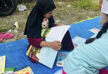 Keseruan Ngabuburit di Bazar Literasi Sampang