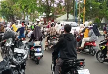 Suasana Lalu Lintas di Pamekasan jelang Buka Puasa