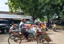 H-6 Ramadan, Pasar Anom Sumenep Lengang